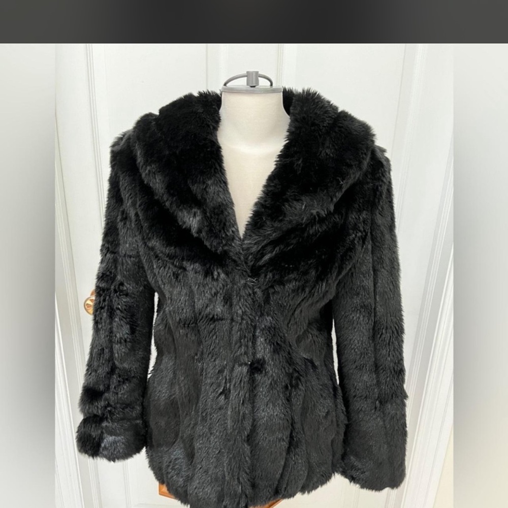 Black Fur Hooded Jacket - Women's Cozy Outerwear